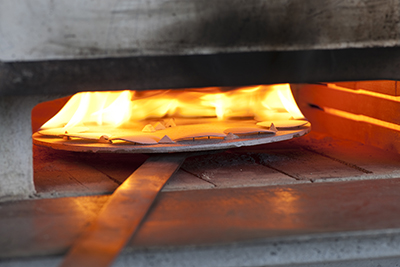 ↑グラン・フーエナメルは、feu（＝炎）が出るほどの高温で焼成することに由来
