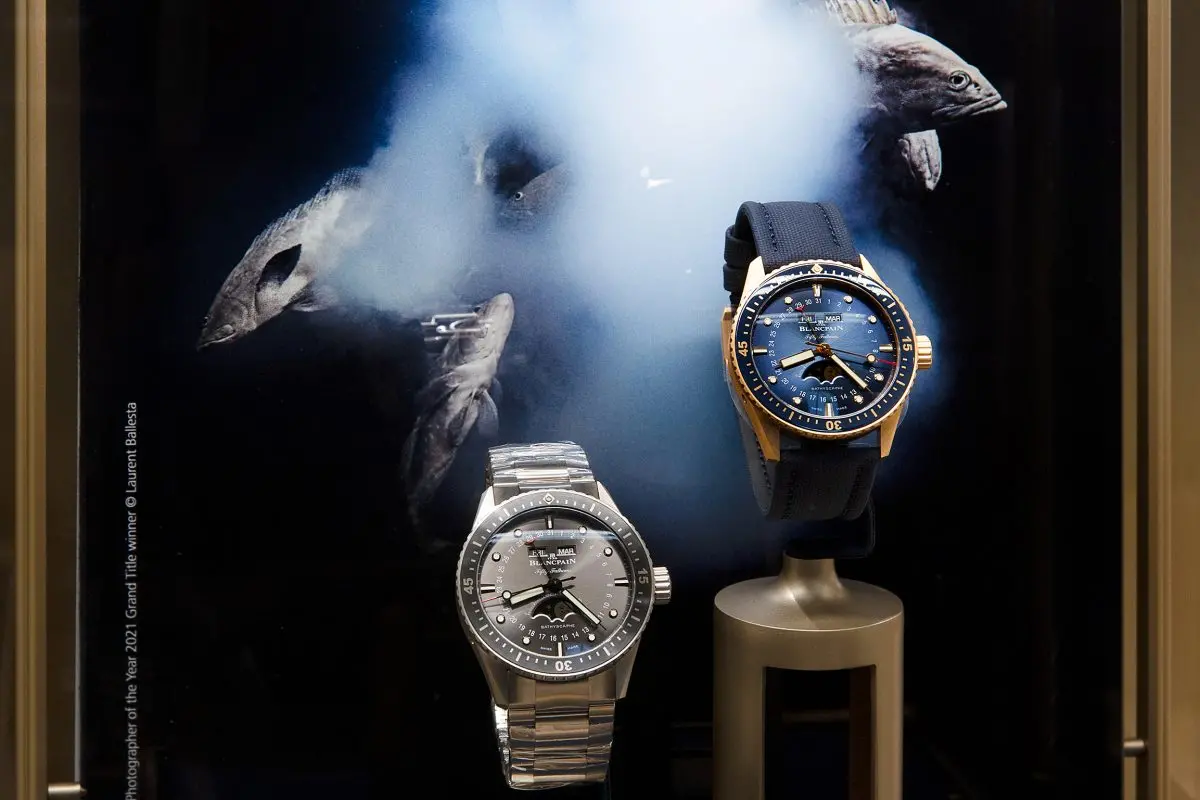 325 Spanish Villa 掛時計 スペイン壁時計 | Zazzle JP