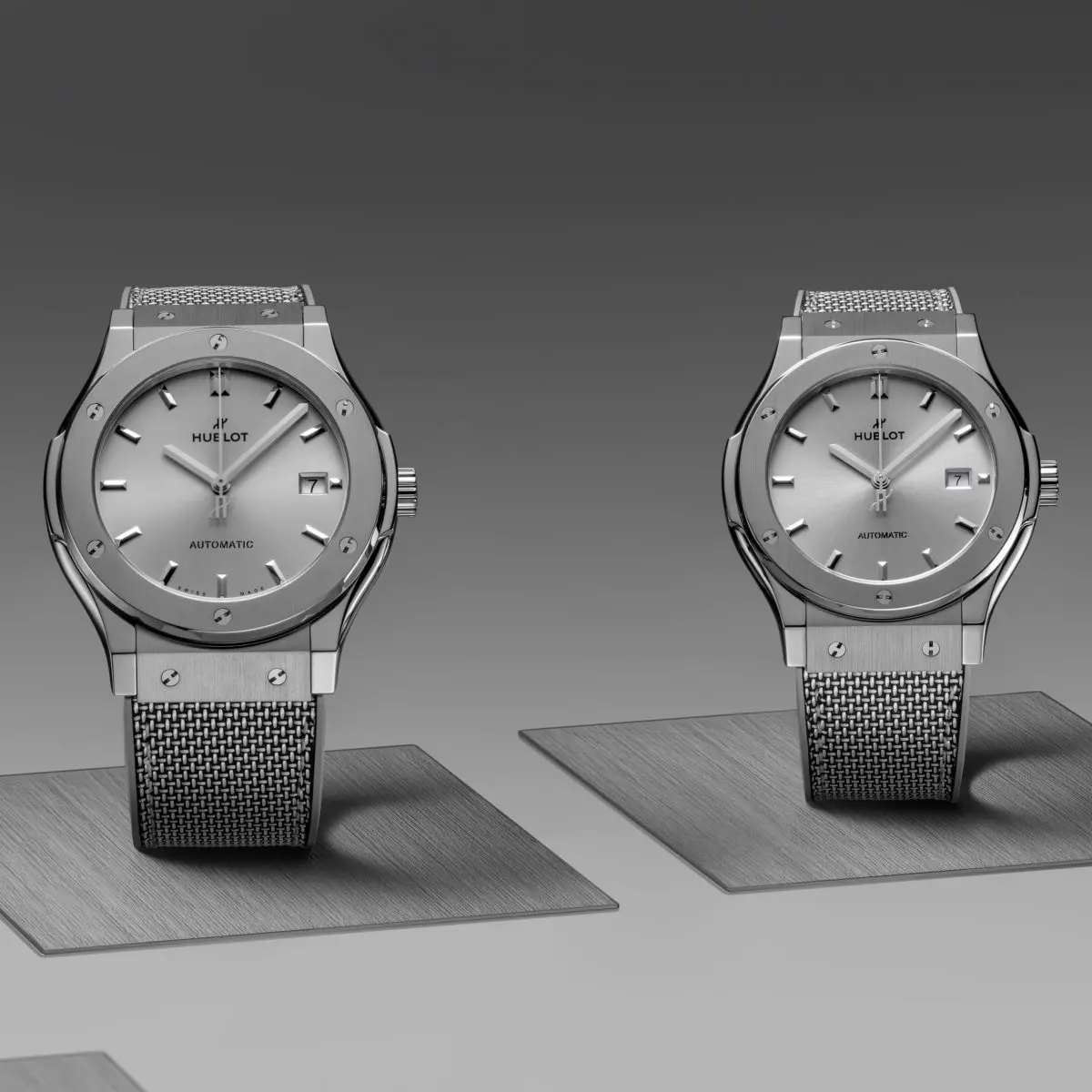 HUBLOT アリゲーター ストラップ クラシックフュージョン 42mm グレー 年に1度だけ発売される「エッセンシャル グレー」コレクションの