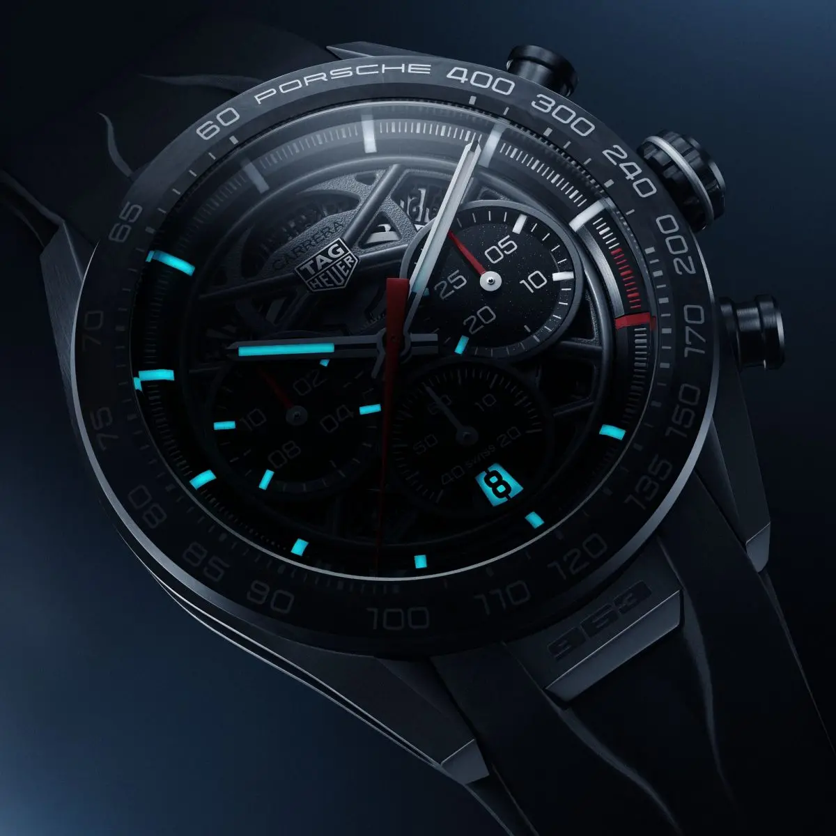 腕に着けるレーシングカー タグ・ホイヤー×ポルシェのコラボウオッチが