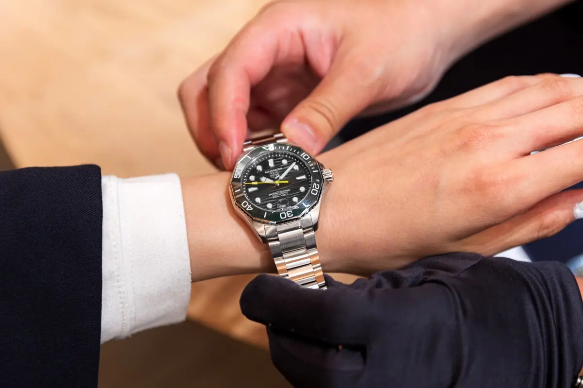 自分に似合う腕時計を探せ！ 学芸大青春・仲川 蓮の“イーニーミーニー