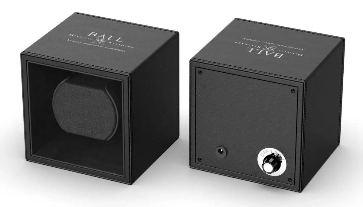 スタイリッシュ、904Lスチール外装、クロノメーターを上回る高精度 