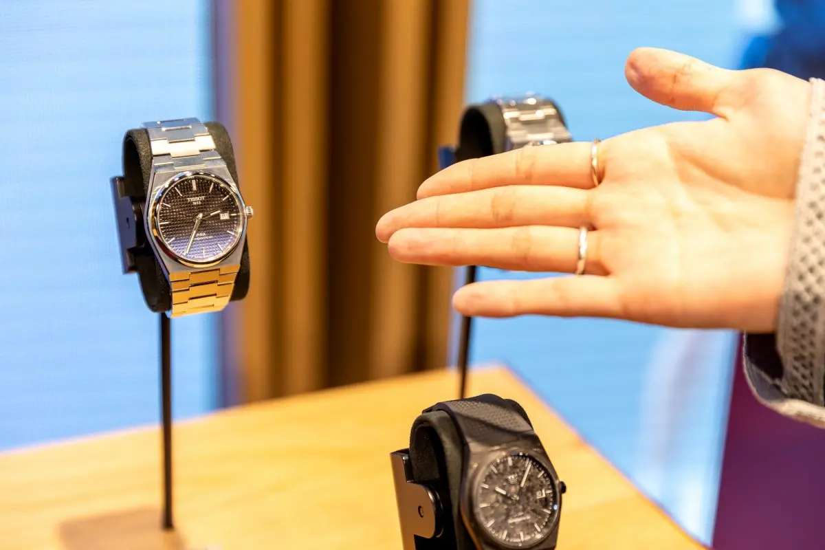 自分に似合う腕時計を探せ！ 学芸大青春・仲川 蓮の“イーニーミーニー