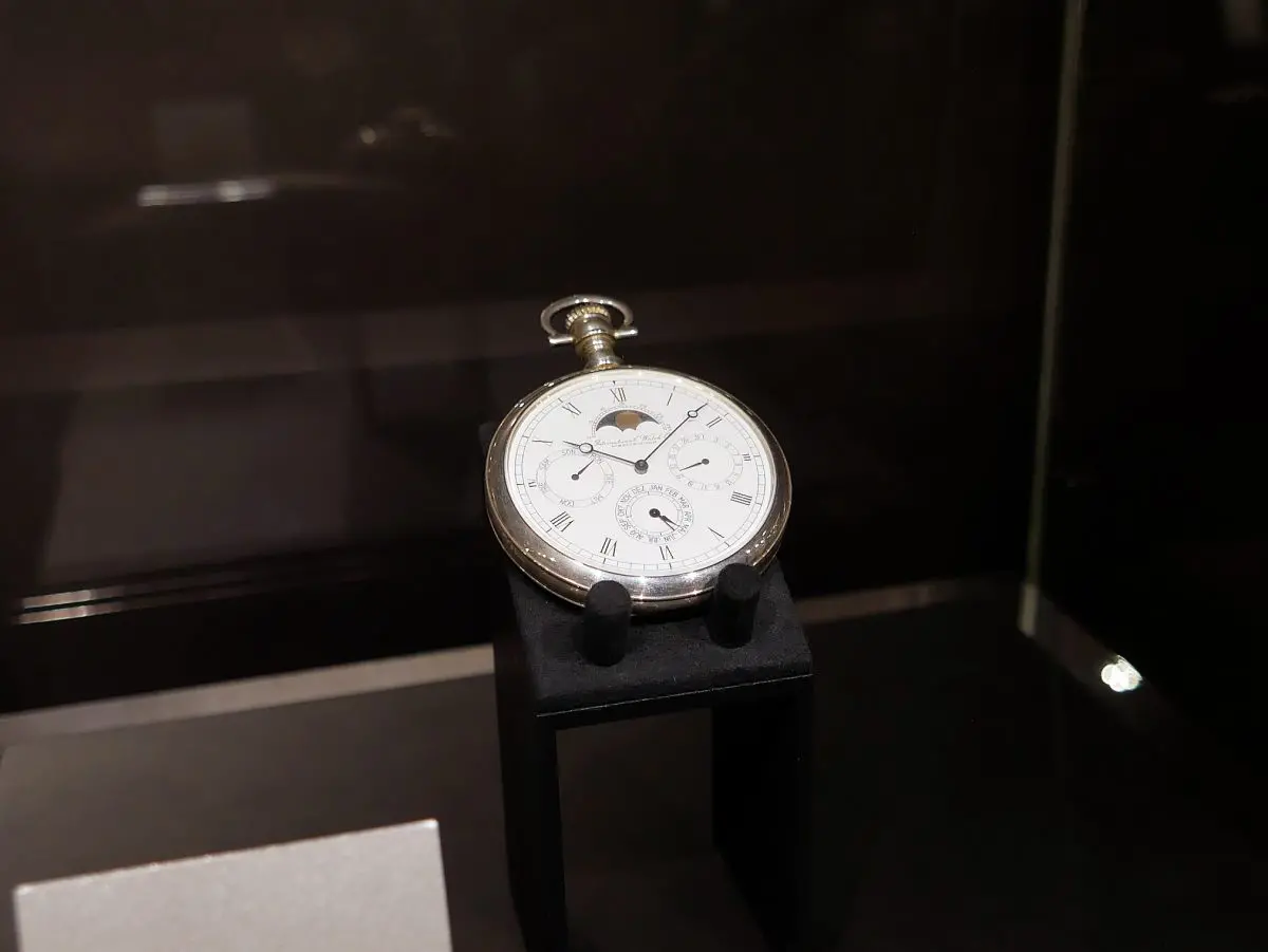 祝！GPHGグランプリ「金の針賞」受賞!!】まさに“博物館クラス”の