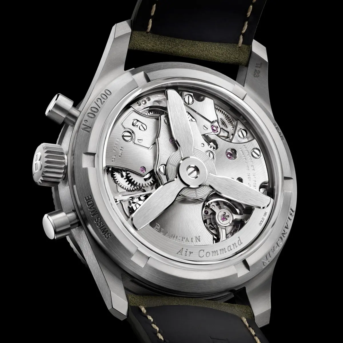 特別感漂うカモフラージュグリーンの「エアコマンド」を数量限定で