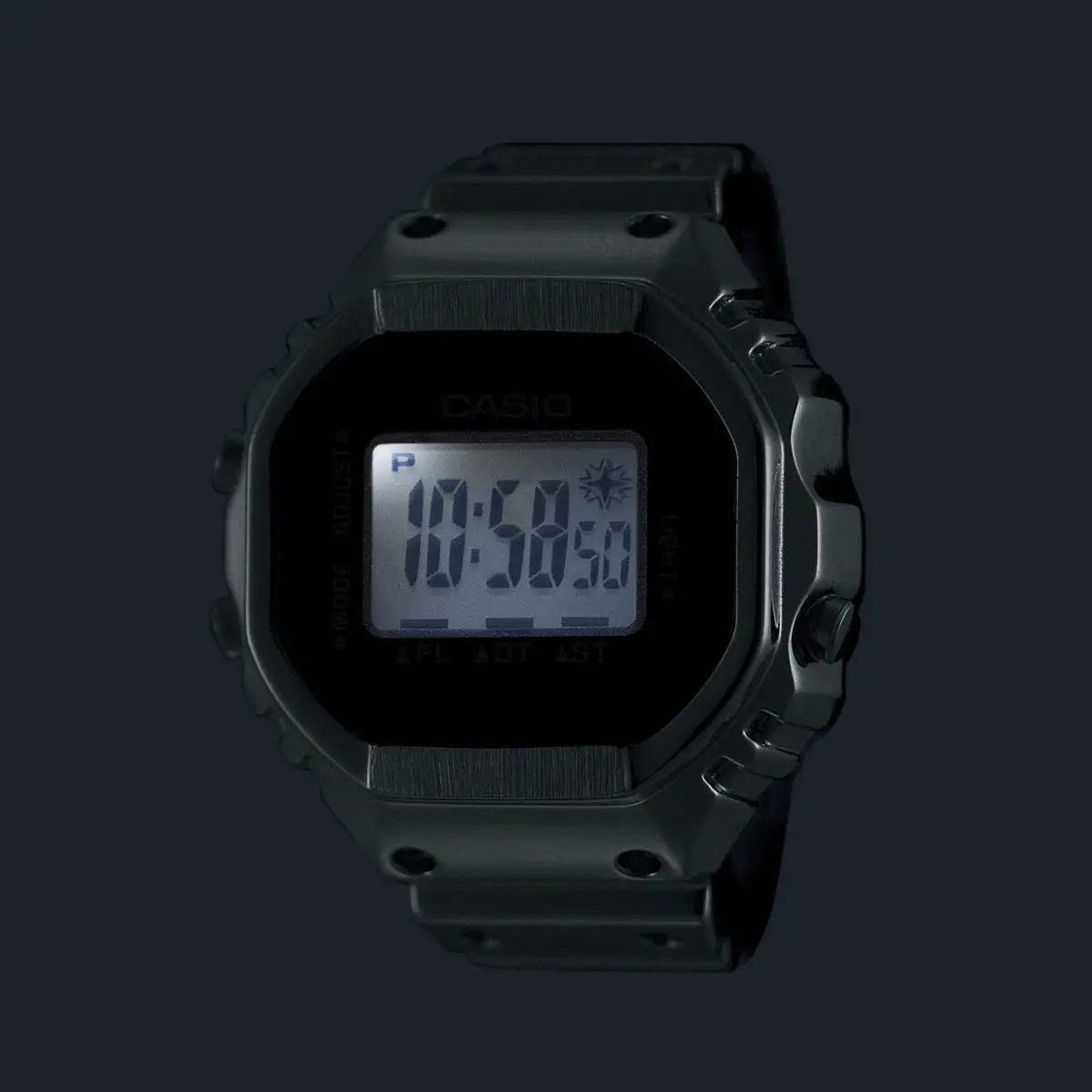 カシオの時計がリングになった フルメタルのリング型デジタルウオッチ