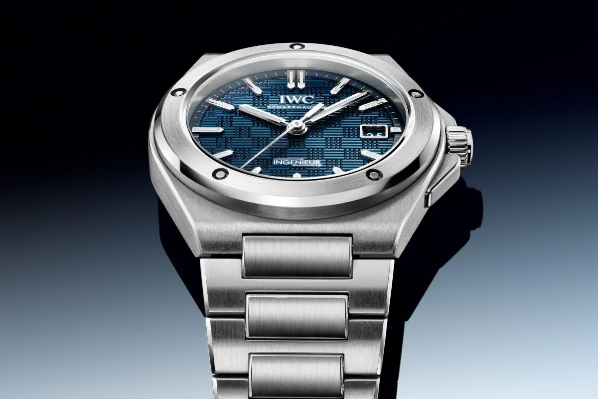 IWCシャフハウゼン【インヂュニア】に待望のブルーダイアルが