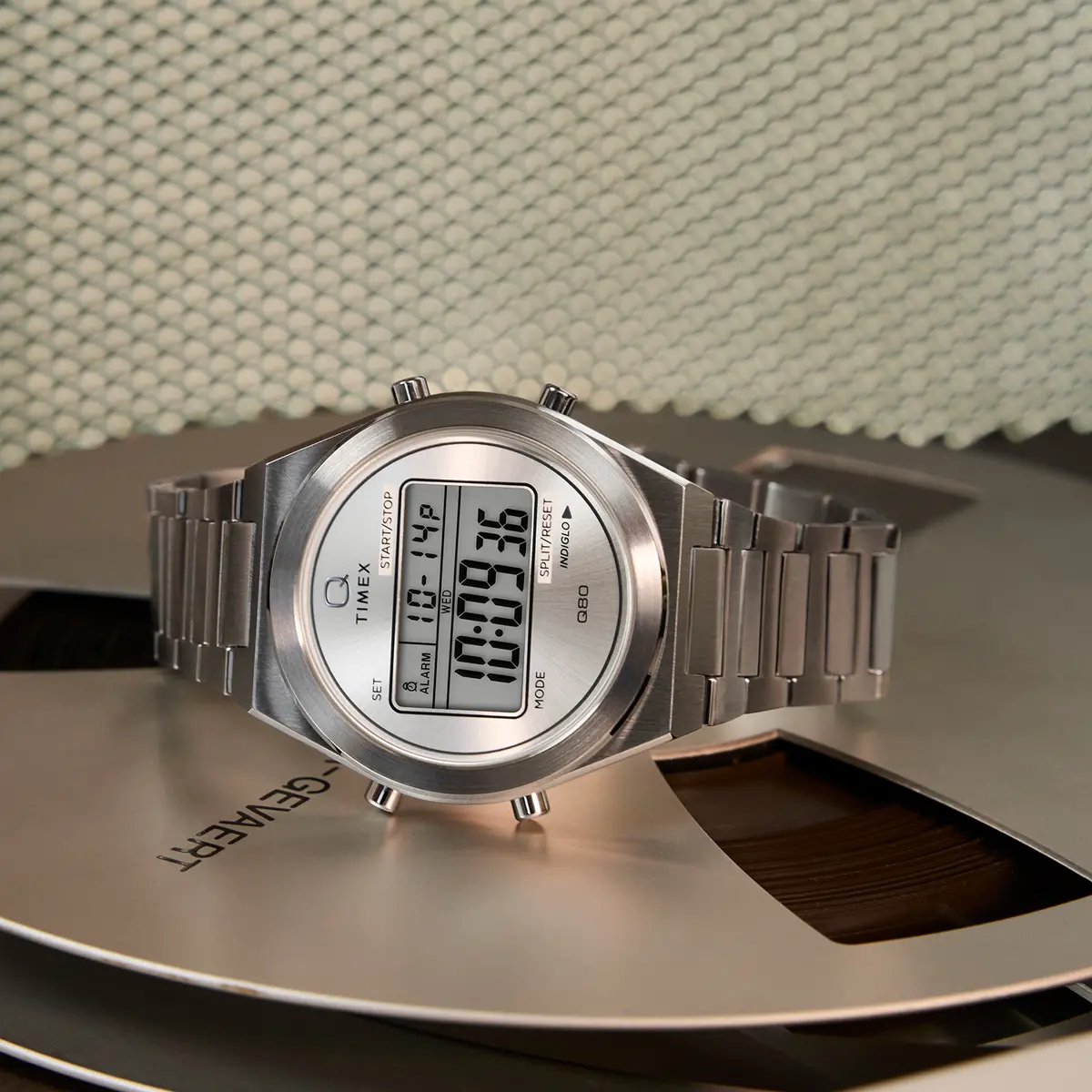 TIMEX INDIGLO デジタル腕時計 ステンレススチール Amazon.com: Timex T80 34mm unisex-adult Watch – Silver-Tone