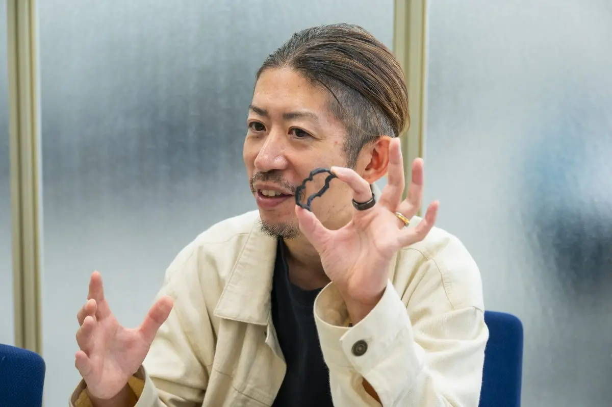 AI活用で創造力をストレッチして作り上げたG-SHOCK最新作「MTG-B4000