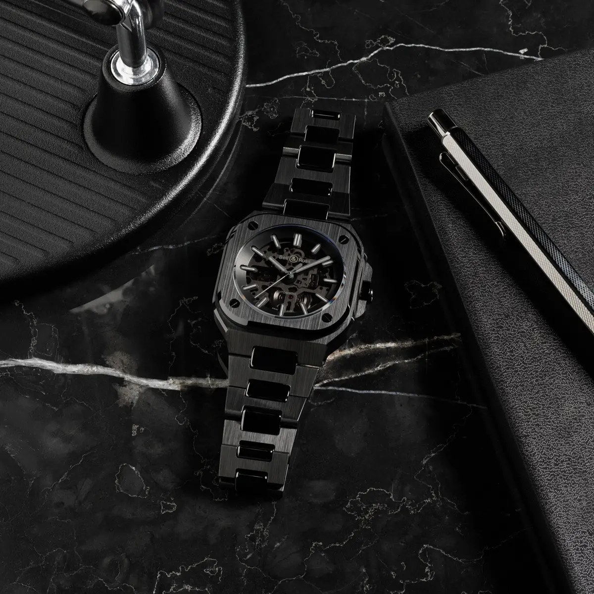 ブラックを極めた500本限定ウオッチ「BR-05 スケルトン ファントム