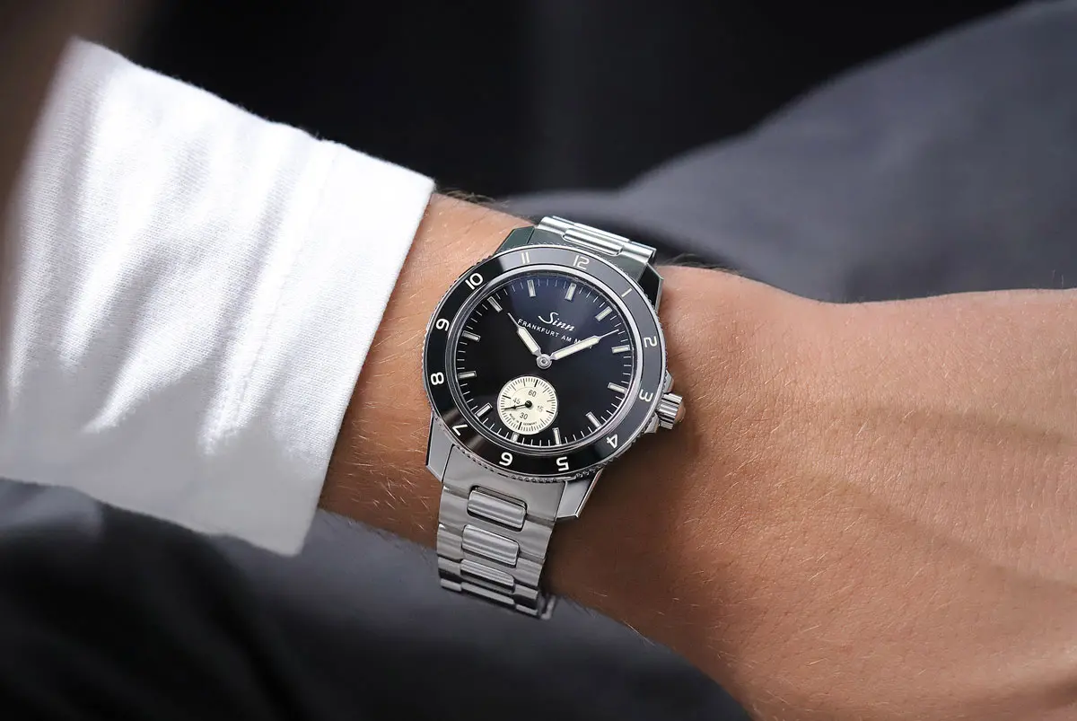 パステルカラー文字盤の3針＆スモールセコンド搭載モデルが登場＆元