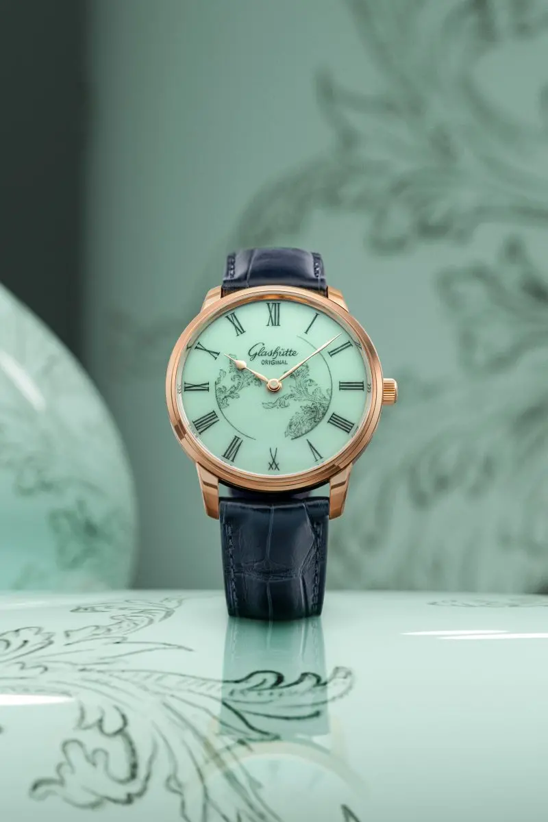 文字盤に個性アリ【グラスヒュッテ・オリジナル】アベンチュリンまたは