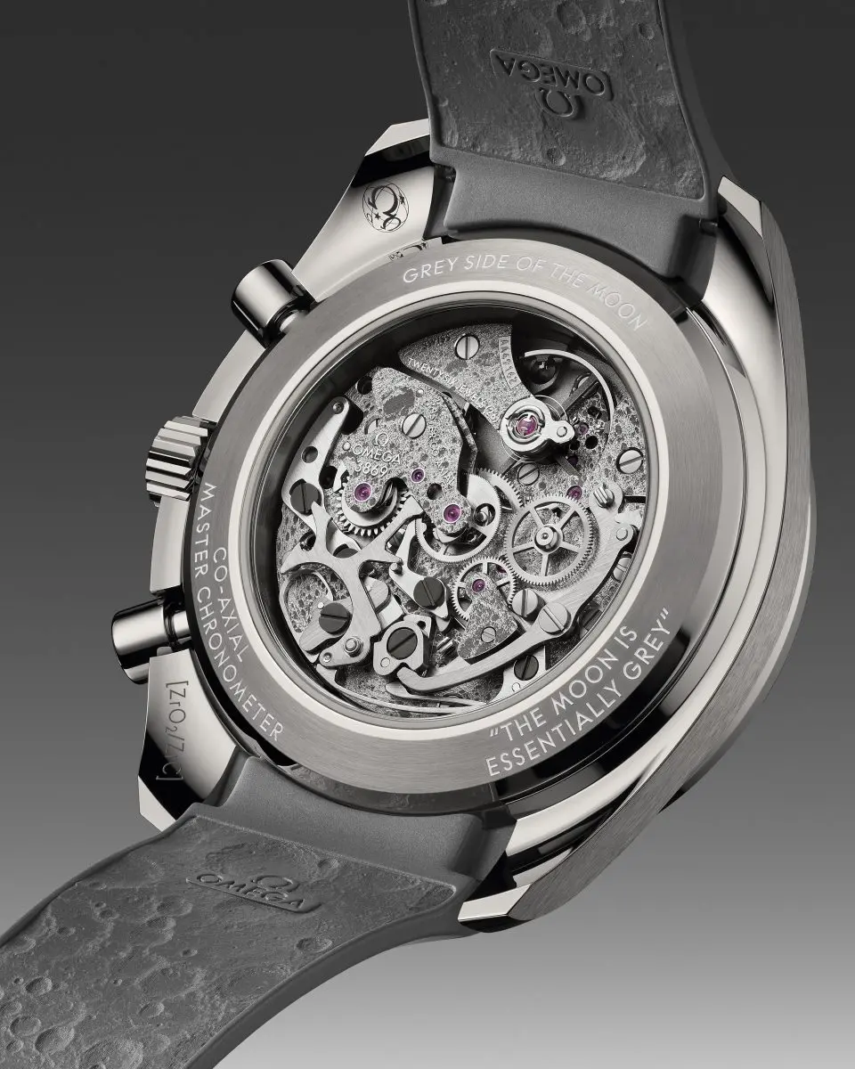 洗練を極めたセラミックの輝き【オメガ】7型の「スピードマスター