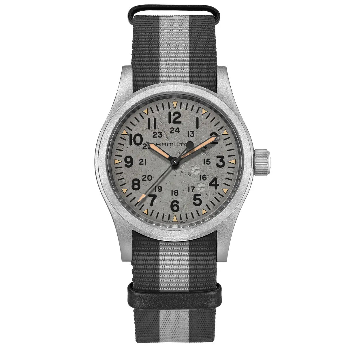 原宿ストリートカルチャーと建築美をまとう――定番ウオッチを