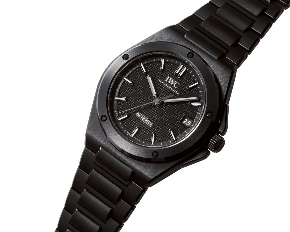 IWC SCHAFFHAUSEN 腕時計 スモールサイズからコンプリケーション、フルセラミックまで。堅牢で