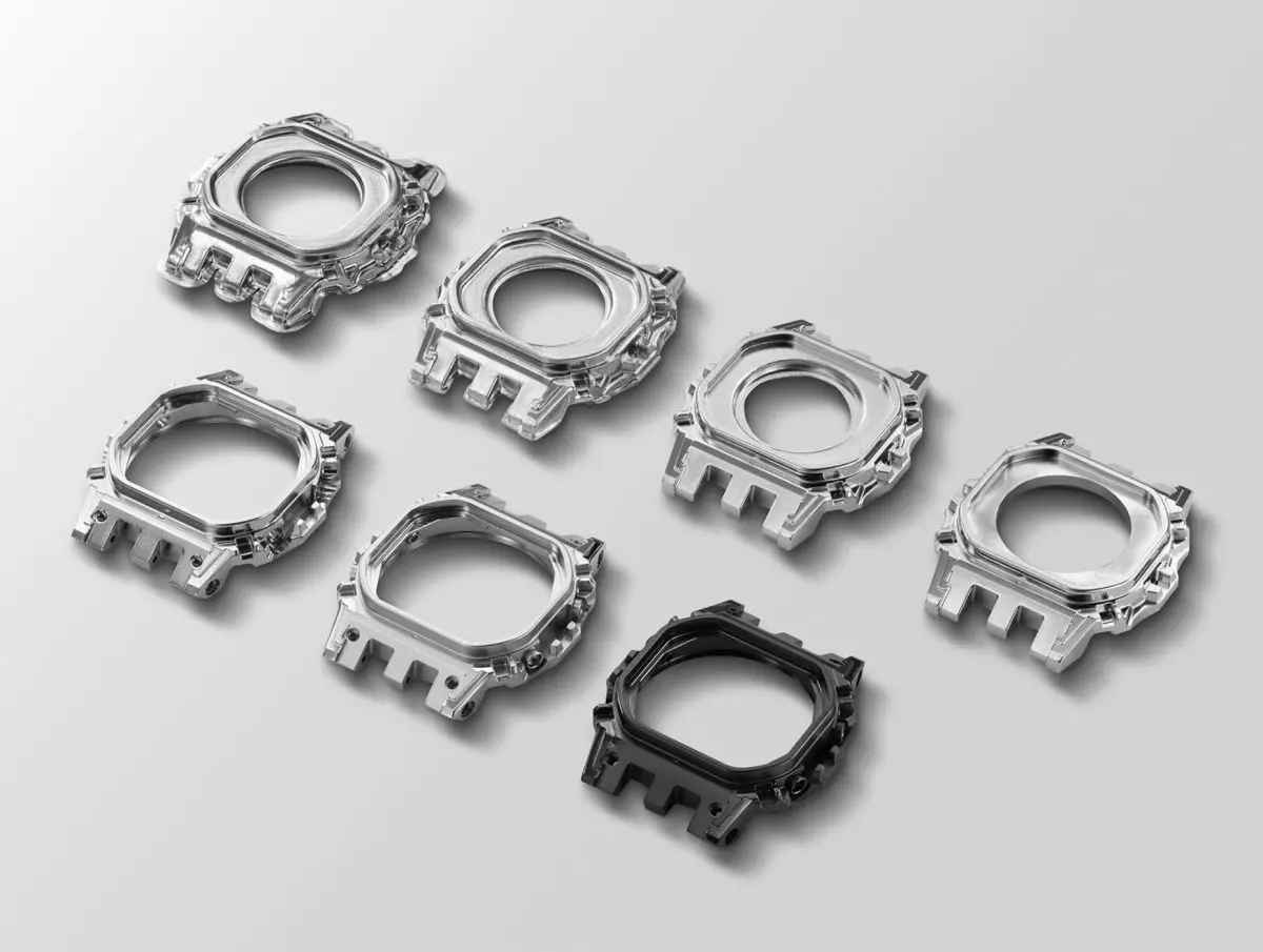 突如現れたフルメタルG-SHOCKの新作「GMW-BZ5000」《開発責任者が語る