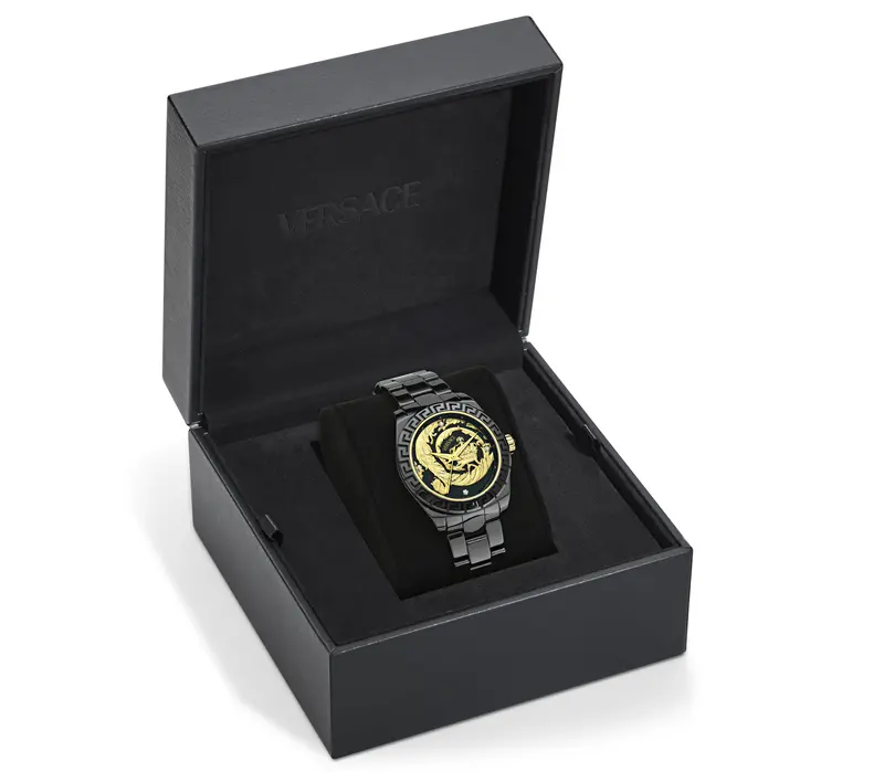 ヴェルサーチェ新作時計】艶やかな「黒」が魅力のセラミックケース