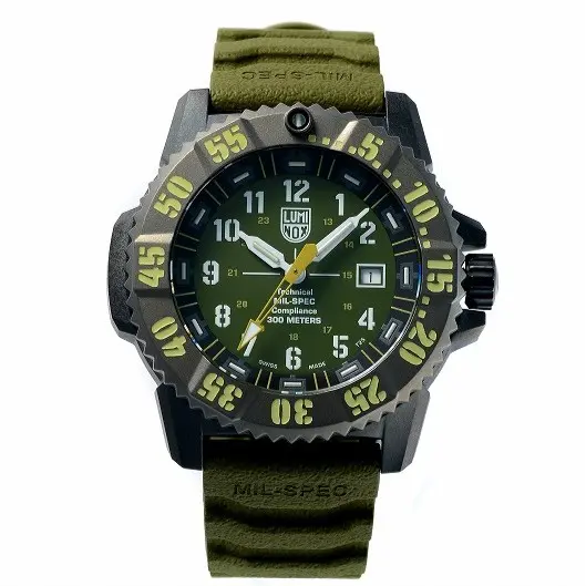 ルミノックス」独自素材とオリーブで仕上げた限定ウオッチ2モデルを