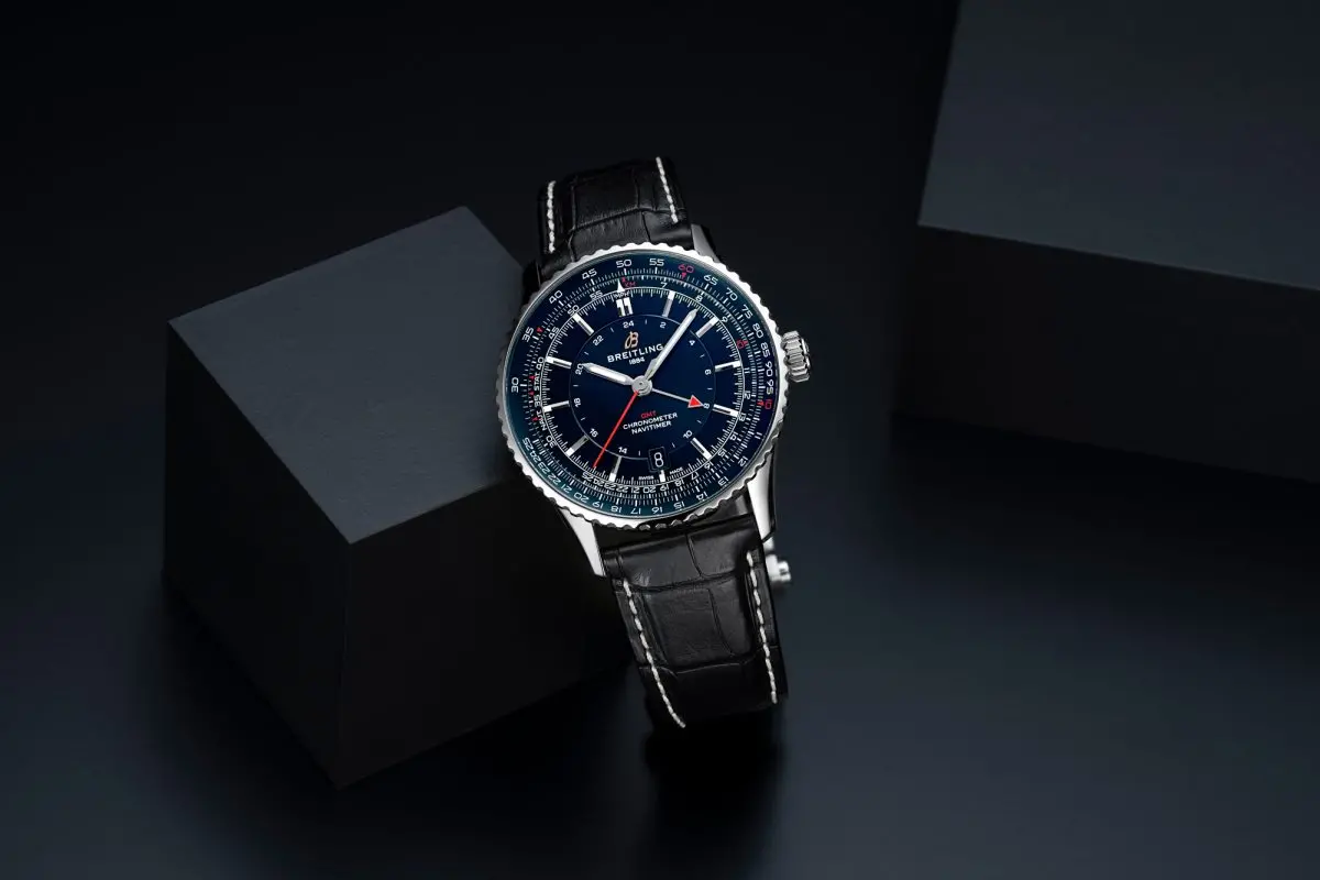 日本限定100本】ブライトリング×侍ジャパン。三浦大輔氏が語った特別なナビタイマーと野球界へのエール | WATCHNAVI Salon