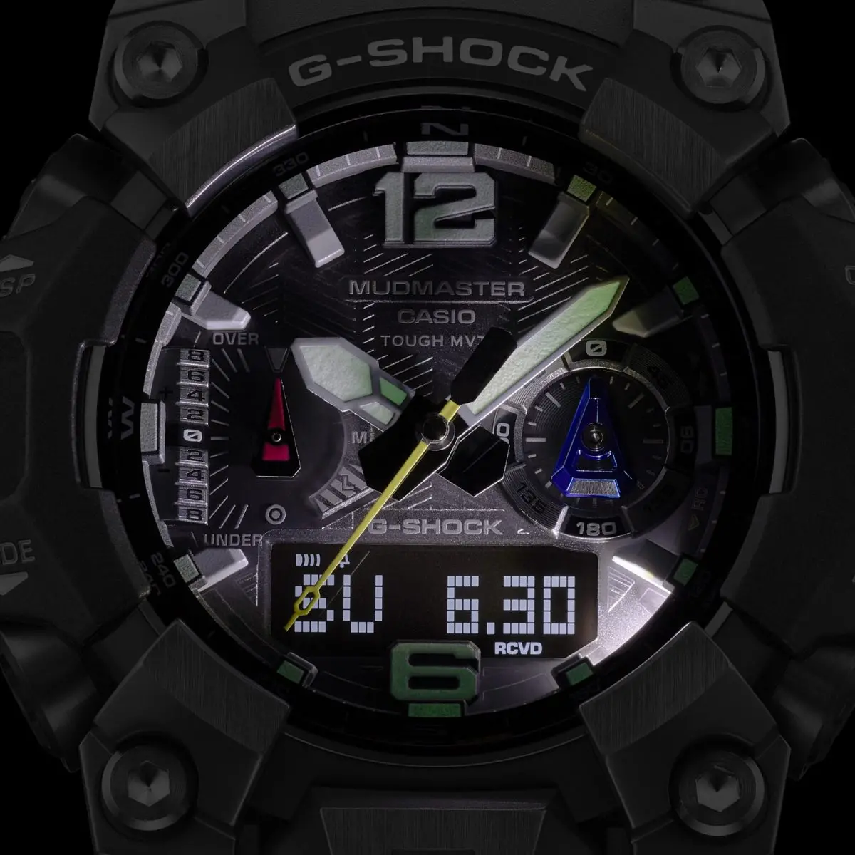 ダカールラリーの夜間走行をイメージ【G-SHOCK マッドマスター】チーム 