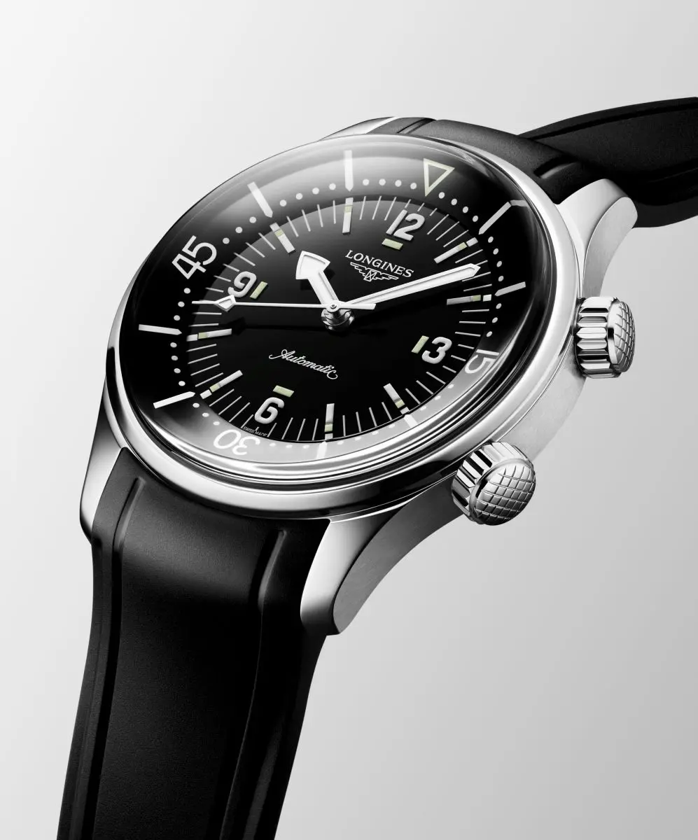 C09 LONGINES 自動巻き ホワイト文字盤 ブラックレザー ロンジン レジェンドダイバー」からマットホワイト文字盤＆新開発
